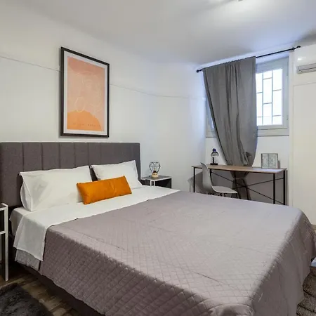 Central Apartment In The Heart Of Historic Center Atene Esterno foto