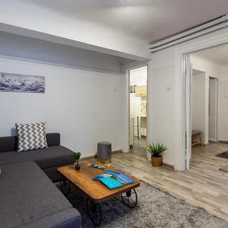 Central Apartment In The Heart Of Historic Center Atene Esterno foto
